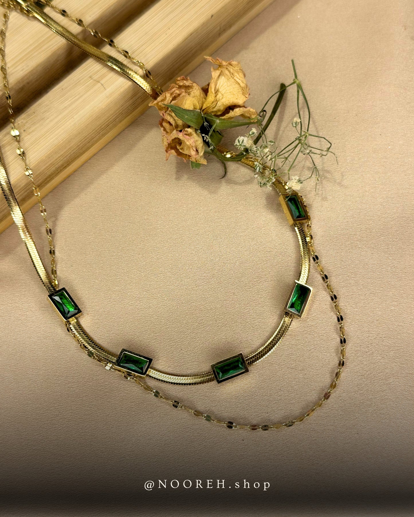Green jems necklace