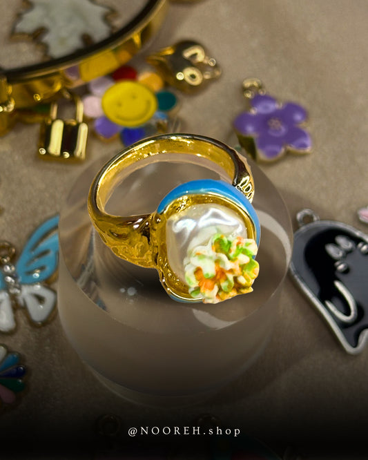 Sea shell charm ring