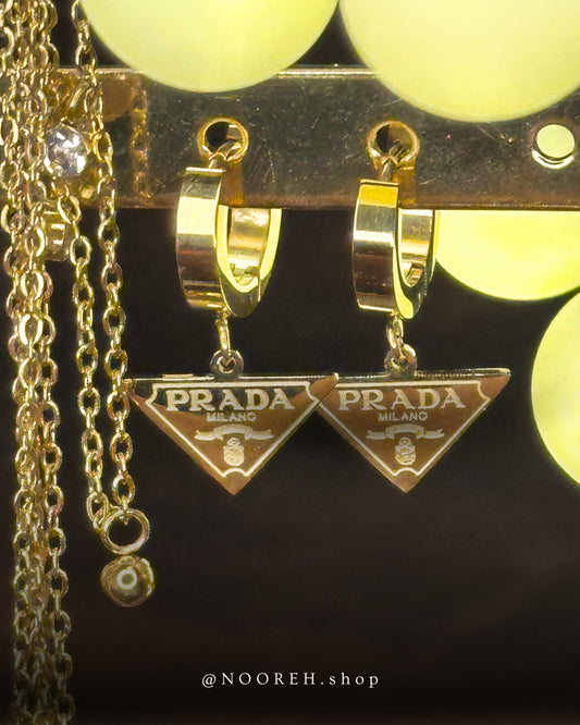 Luxury triangle charm earring